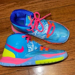 Youth size 3 basketball shoes